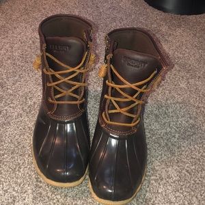 Sperry duck boots!
